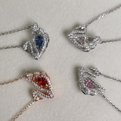 Swan dancing Necklace Master Copie d'originale